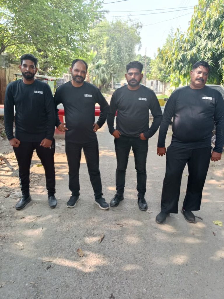 car parking services in Johar Town managing vehicles at busy commercial plaza